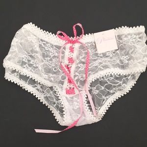NWT Simple Pleasures lace panty size M